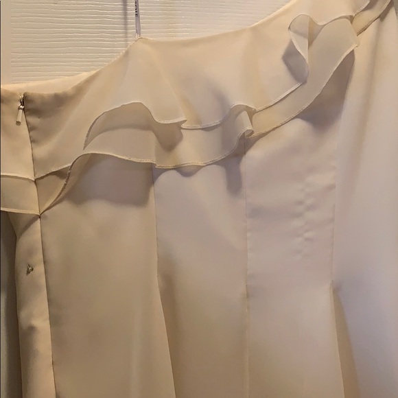 Full length white off shoulder gown - Picture 2 of 4